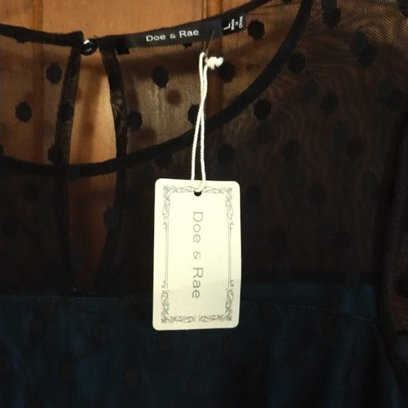 Doe & Rae Endearing Engagement dress - Picture 4 of 6